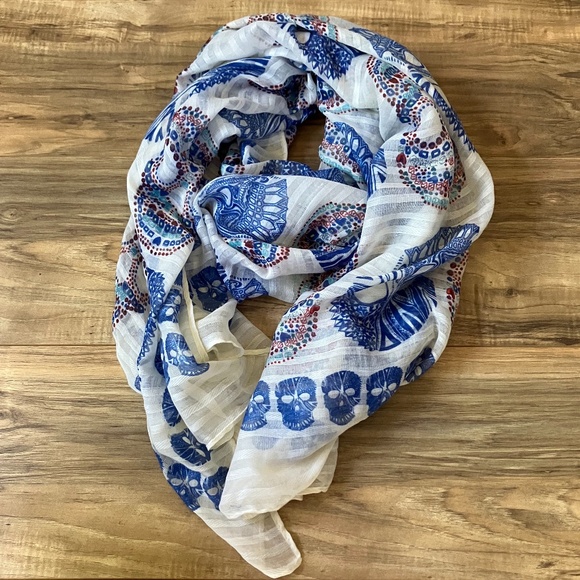 NWT - Riah  Cream & Blue Sugar Skull Scarf - Picture 1 of 8